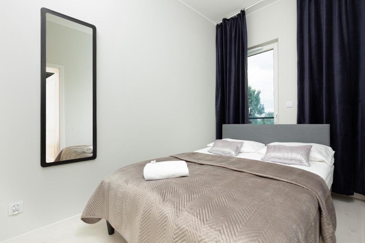 Business Center Apartments Warsaw Wola By Noclegi Renters מראה חיצוני תמונה