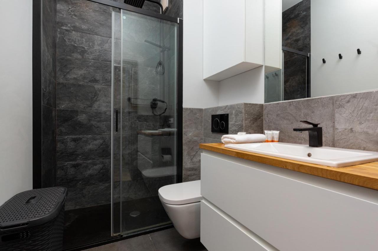 Business Center Apartments Warsaw Wola By Noclegi Renters מראה חיצוני תמונה