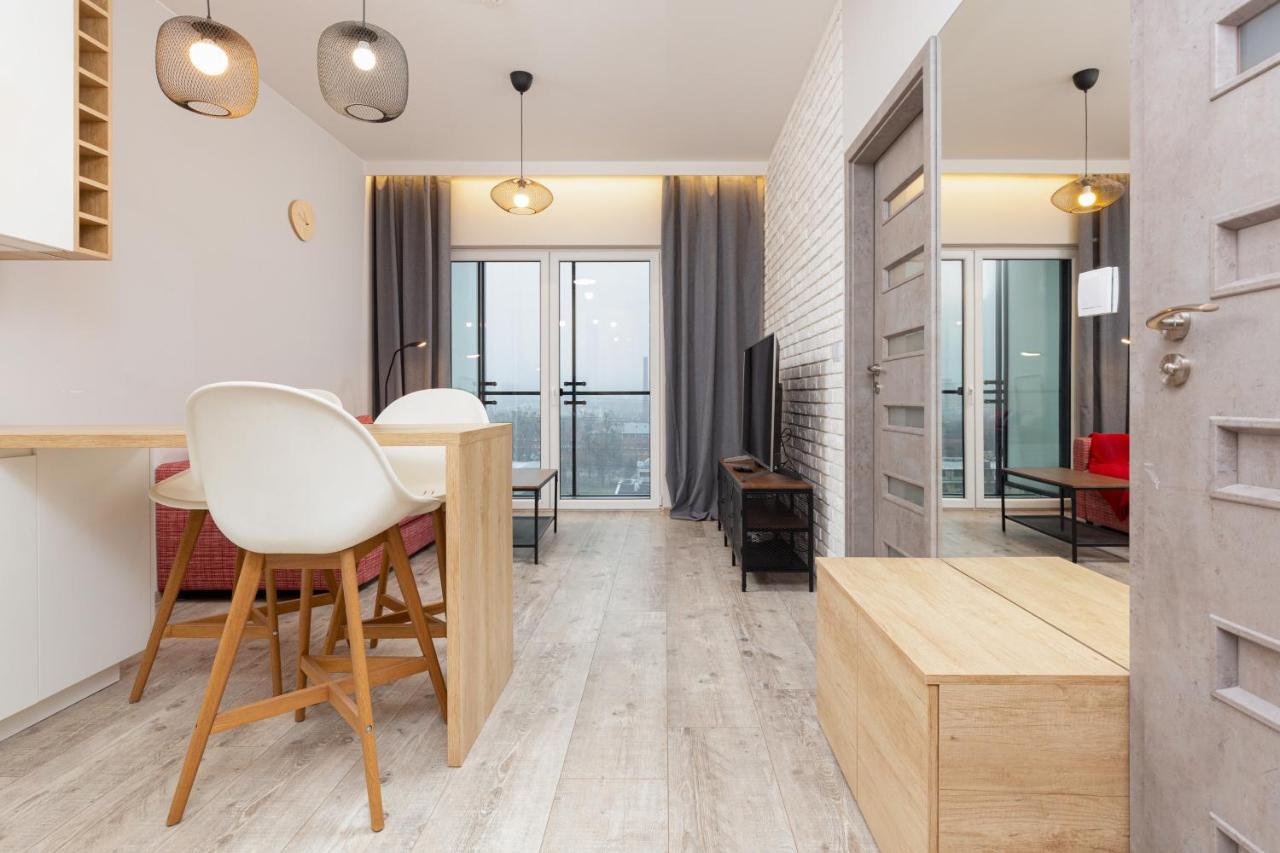 Business Center Apartments Warsaw Wola By Noclegi Renters מראה חיצוני תמונה