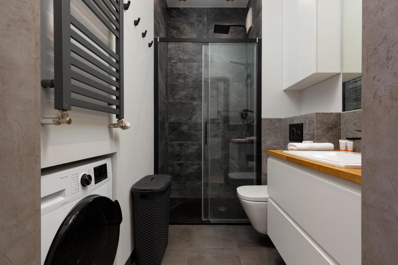 Business Center Apartments Warsaw Wola By Noclegi Renters מראה חיצוני תמונה